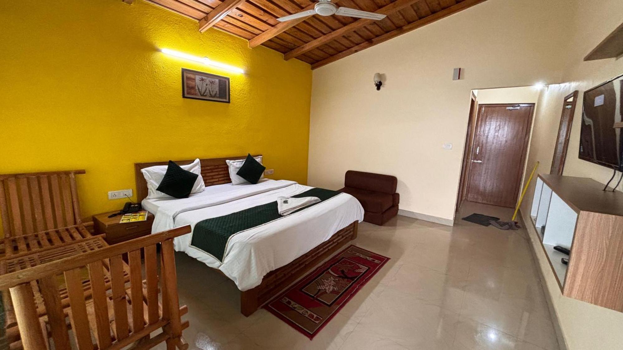 Pragati Resort & Restaurant- Eden Of Kumaon Bhowali Exterior foto